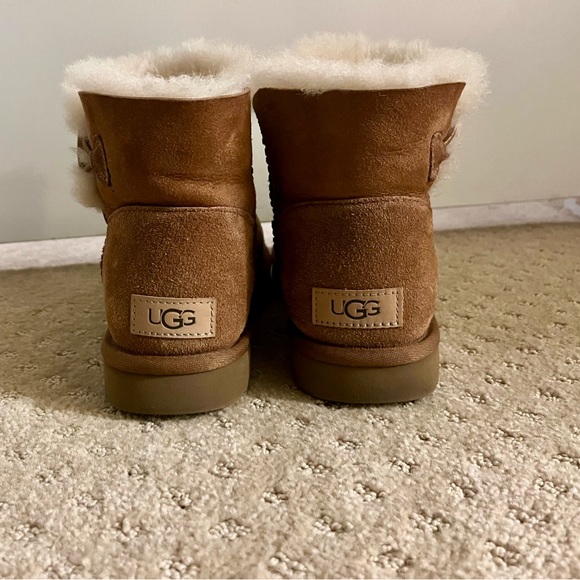 Ugg Mini Bailey Button II Boot - Picture 2 of 6